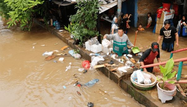 9.890 Warga Mengungsi Akibat Banjir Jakarta, Pemprov DKI Siap Pasang Badan