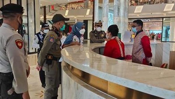 Anak Buah Bobby Nasution Patroli ke Thamrin Plaza dan Center Point Mall, Nihil Pelanggaran Prokes
