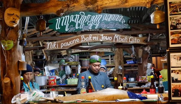 Tempat Makan Mie Godog Jogja yang Buka Sampai Tengah Malam