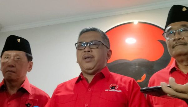 Elektabilitas Ganjar Meroket, Hasto PDIP: Survei Itu Banyak Motif
