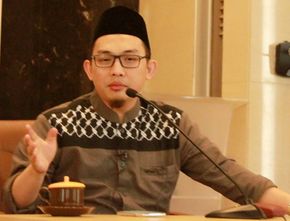 Hilmi Firduasi: Minyak Goreng Langka Gara-gara Buzzer Suka Menggoreng Isu, Apalagi Tokoh Islam!