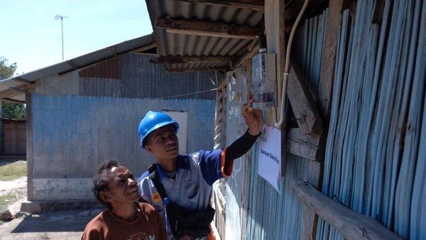 Berita Terkini: Pemprov Jateng Bantu Sambungan Listrik Gratis untuk 15 Ribu Rumah