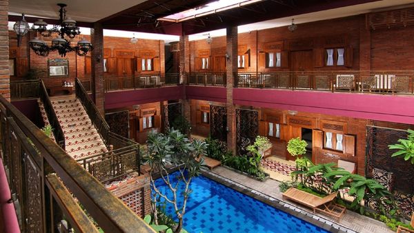 Mau Liburan Bareng Keluarga? Ini Daftar Hotel Bintang 3 di Jogja yang Rekomended