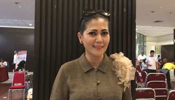 Kerap Perankan Sosok Antagonis, Helsi Herlinda Mengaku Pernah Dihadang dan Dipukul Orang