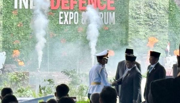 Presiden Prabowo Resmi Buka Indo Defence dan Forum 2025 di JIexpo Kemayoran