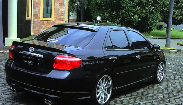 Pilihan Mobil Sedan Paling Irit dan Murah Sepanjang Masa yang Cocok untuk Anda