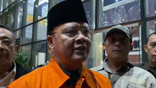 Resmi Jadi Tersangka KPK, Rohidin Mersyah Tetap Yakin Menang di Pilkada Bengkulu