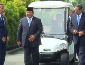 Prabowo, Jokowi, dan SBY Tiba Naik Satu Mobil Buggy Saat Peluncuran Danantara di Istana Jakarta