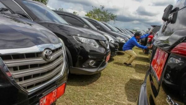 Gubernur-Wagub Gorontalo Tegaskan Tak Ada Pengadaan Mobil Dinas Baru