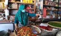 Kiat Pedagang Menyiasati Harga Cabai yang Melambung