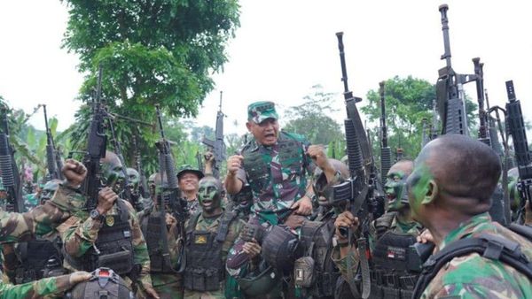 Cek Langsung Kesiapan Prajurit TNI yang Akan Berangkat ke Papua, Ini Pesan KSAD Dudung Abdurrachman