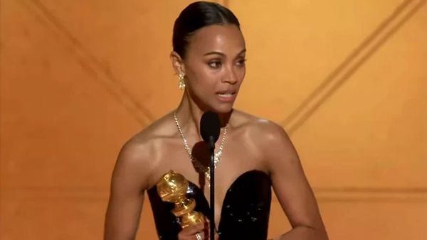 Tangis Zoe Saldana Pecah Pertama Kali Menang Golden Globes Lewat Film Emilia Perez