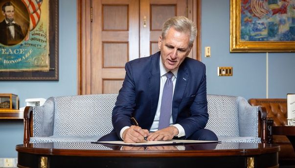 Jadi yang Pertama Dicopot sebagai Ketua DPR AS, Kevin McCarthy: Saya Perjuangkan Apa yang Saya Yakini