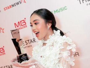 Congretulations! Lyodra Ginting Menang Penghargaan Asia Celebrity Singer di Asia Artist Awards 2022