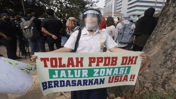 Berita Jakarta: Kadisdik DKI Gelar Konferensi Pers PPDB, Orang Tua Siswa Sebut Indonesia Dibohongi