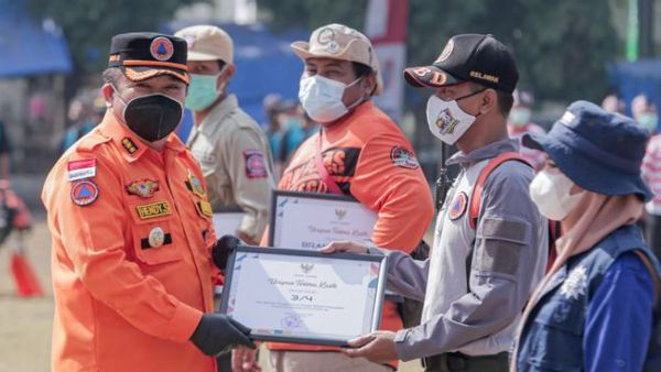 Bupati Jember Hendy Siswanto Dapat Honor Rp70 Juta dari Pemakaman COVID, Diambil?