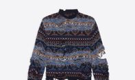 Balenciaga Jual Sweater yang Bikin Pemakainya Terlihat Miskin, Harganya 'Cuma' Rp20 Jutaan