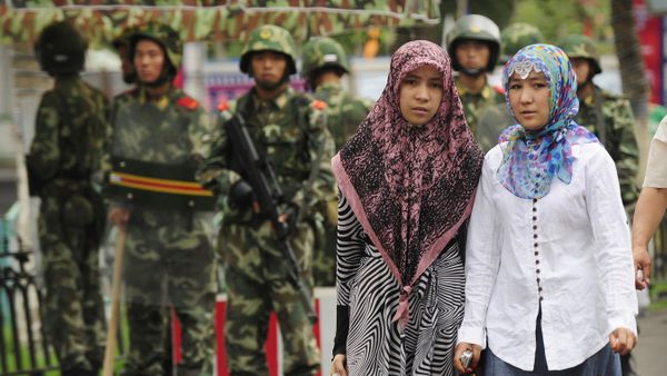 Derita Muslim Uighur: Dilarang Salat dan Puasa Saat Ramadan oleh Pemerintah China