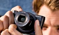 Pilihan Kamera Saku Sony Untuk Menemani Anda Traveling Dan Street Photography