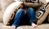 Jangan Kira Anak-anak Tidak Bisa Alami Stres, Berikut Gejala-gejalanya