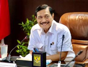 Pengaruh Kuat Luhut Binsar ke Presiden Jokowi karena Politik Sandera: Kartu Asnya Dipegang LBP?