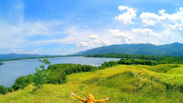 Menelusuri Surga Dunia Danau Suoh Lampung Barat