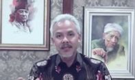 Menerka Kode Politis Ganjar Pakai Latar Sukaro dan KH Maimun Zubair di Setiap Acara Live, Siap Jadi Presiden 2024?