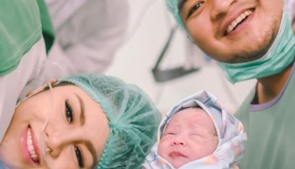 Lahirkan Anak Kedua, Momo eks Geisha: Welcome to the World, Abercio Mikaelmoza Samudra
