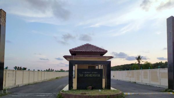 Berita Jogja: Resmikan Bandara YIA, Jokowi Tak Tahu Pelabuhan Tanjung Adikarto Kulon Progo Mangkrak 15 Tahun?