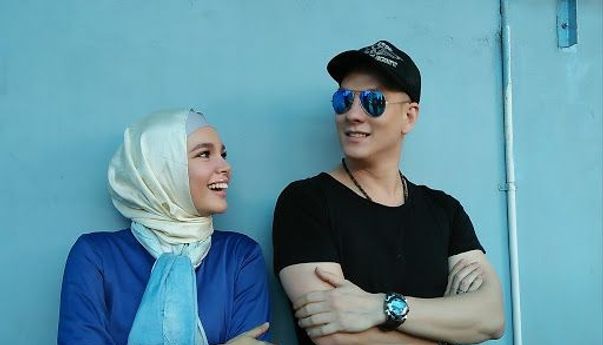 Sukses Wakaf 3400 Alquran, Bertrand Antolin dan Dewi Sandra Targetkan 10.000 Alquran