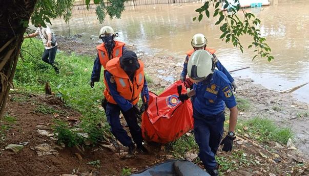 Jasad Pria Ditemukan Tewas Mengambang di Kali Usai Hilang Selama 3 Hari