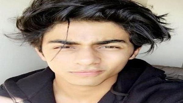 Putra Shah Rukh Khan, Aryan Khan Ditangkap dalam Penggerebekan Pesta Narkoba di Sebuah Kapal Pesiar