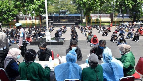 Berita Jogja Epidemiolog Ugm Sebut Unjuk Rasa Tolak Uu Cipta Kerja 