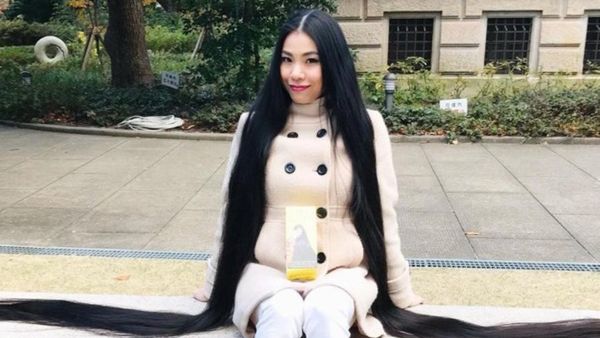 Tak Potong Rambut 15 Tahun, Perempuan Ini Sebut Dirinya Rapunzel Jepang