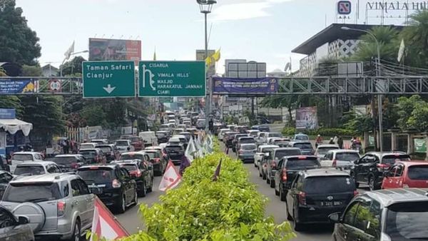 PUPR Lirik Opsi Bangun Tol untuk Atasi Kemacetan Puncak