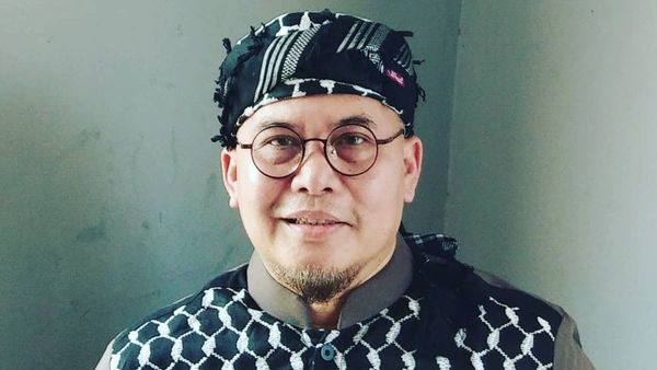 Denny Chandra Berbagi Kisah Bangkit dari Keterpurukan setelah Hijrah
