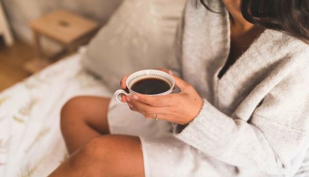 Minum Kopi setelah Bangun Tidur? Ini Waktu Ideal Menurut Ahli