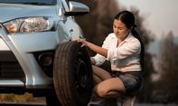 Apa Penyebab Ban Mobil Retak-Retak? Berikut Penjelasannya