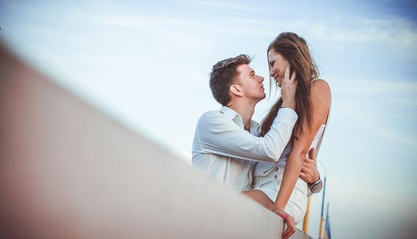 Ingin Hubungan Romantis Dengan Pasangan? Simak Tips Romantis Bersama Pasangan, Dijamin Langgeng!