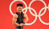 Prestasi Rahmat Erwin Lanjutkan Tradisi Medali dari Angkat Besi di Olimpiade
