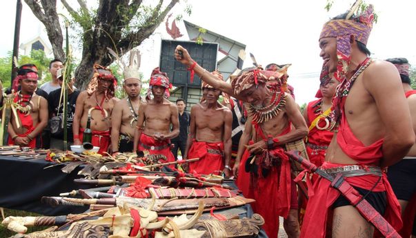 Masyarakat Adat Nilai UU Ciptaker akan Hilangkan Pekerjaan Tradisional
