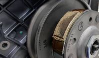 Wajib Tahu! Ciri Kampas Ganda Motor Mulai Minta Diganti