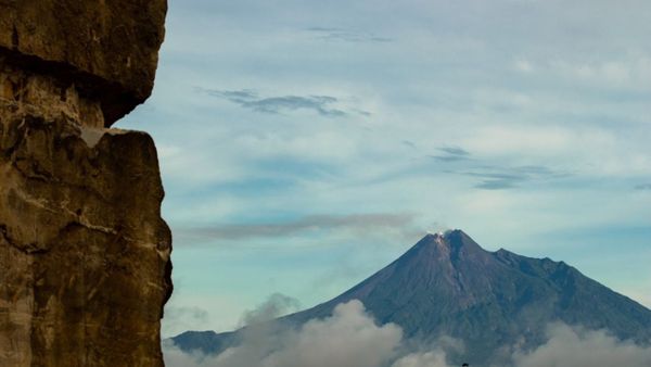 Terbaru: Meningkat, Status Gunung Merapi Kini Siaga Level III