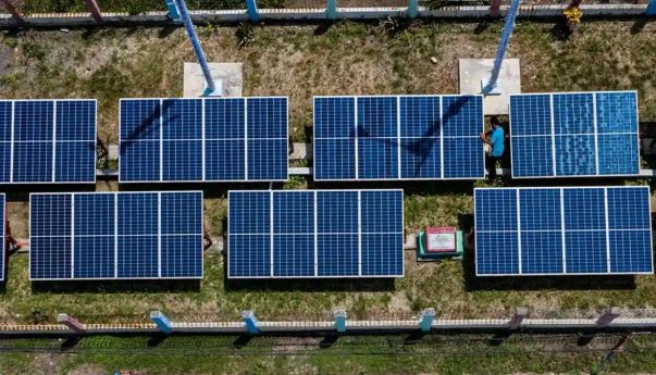 Percepat Pembangunan PLTS untuk Kurangi Ketergantungan Energi Fosil di Indonesia
