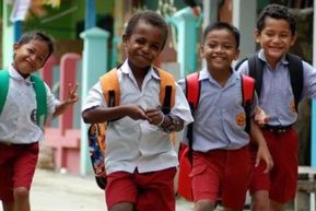 Pemkab Sukamara Gratiskan Seragam Sekolah dari SD hingga SMA