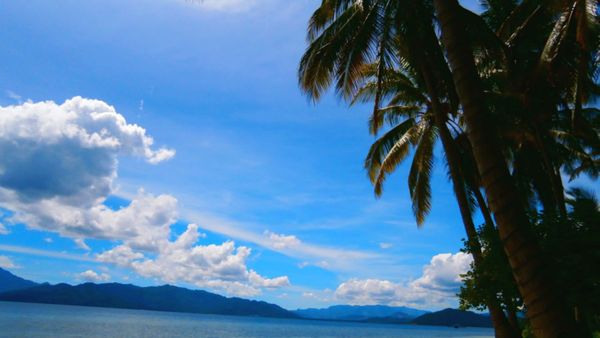 Bukan Sekadar Buang Penat, Pantai Di Lampung Ini Bisa Jadi Kado Liburan Buat Pasanagan