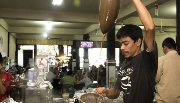 Mampirlah ke Tempat Ngopi Legendaris Ini Jika di Aceh