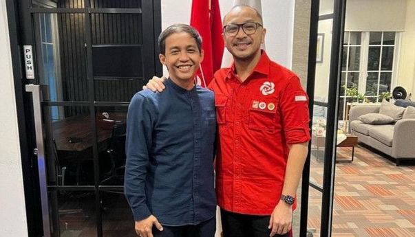 Puji Raja Juli Antoni Setinggi Langit, Giring Ganesha Dinyinyirin Netizen: Toni PhD dari Australia, Kalau Om Giring dari Mana?