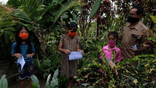 Berita Jateng: Bukan Titah Kepala Sekolah, Guru-guru di Borobudur Rela Datangi Murid karena Inisiatif Sendiri