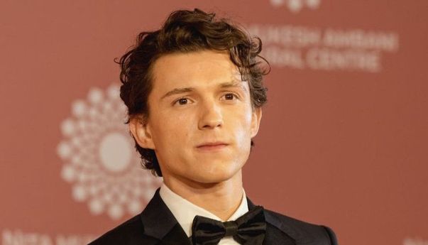 Tom Holland Putuskan Rehat Setahun dari Akting usai Perannya di The Crowded Room